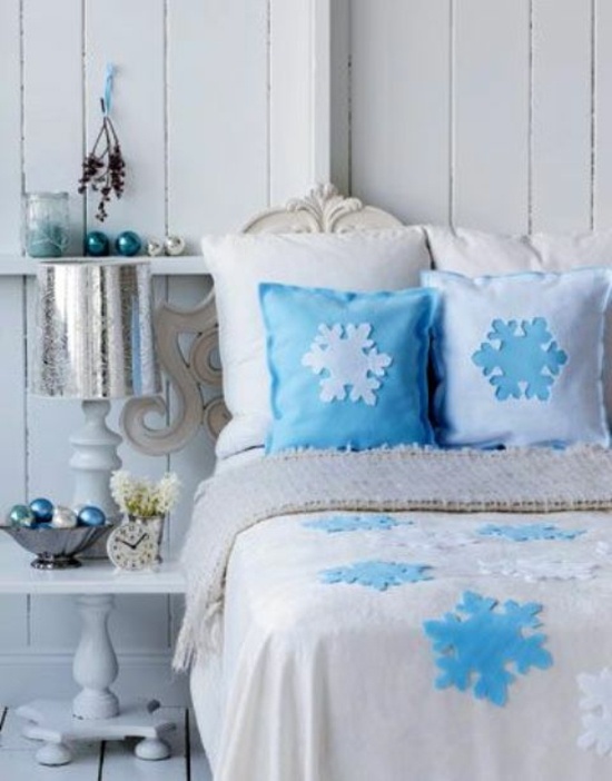 original decoration in blue and white elegant look