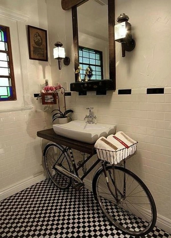 black white bathroom decor