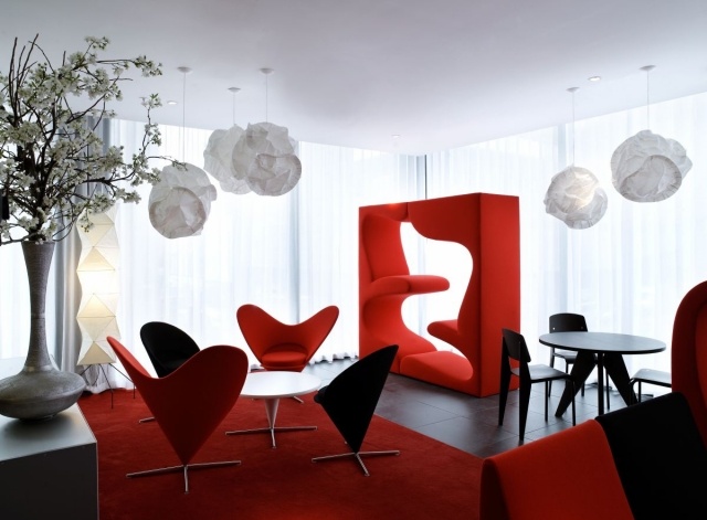 Deco-living-color-red-original-idea-form-original-chairs