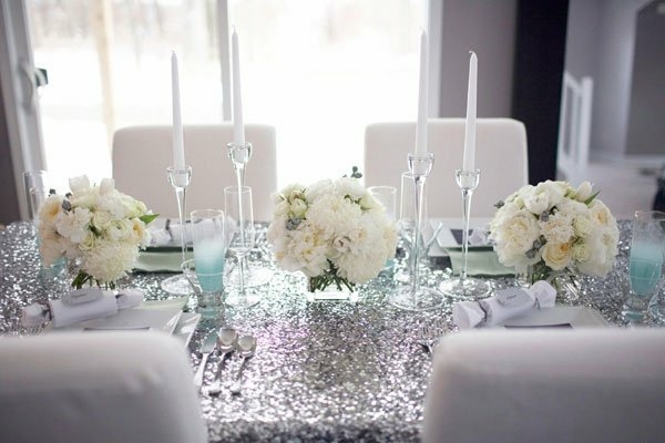 decoration white silver candles flowers