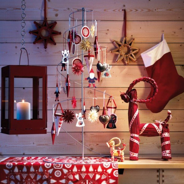 Decoration-of-Christmas-red-white