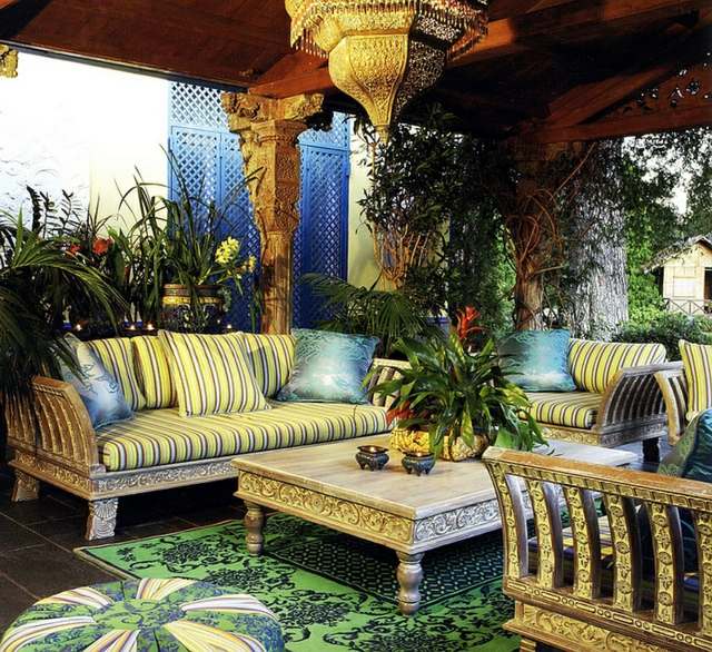 Moroccan decoration modern patio