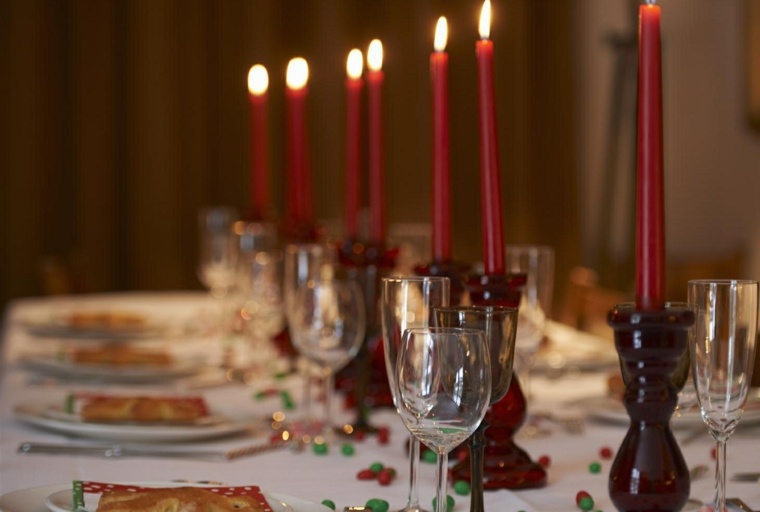 christmas table decoration candles