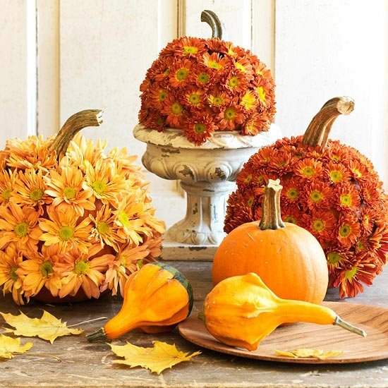 decoration table autumn pumpkins flowers