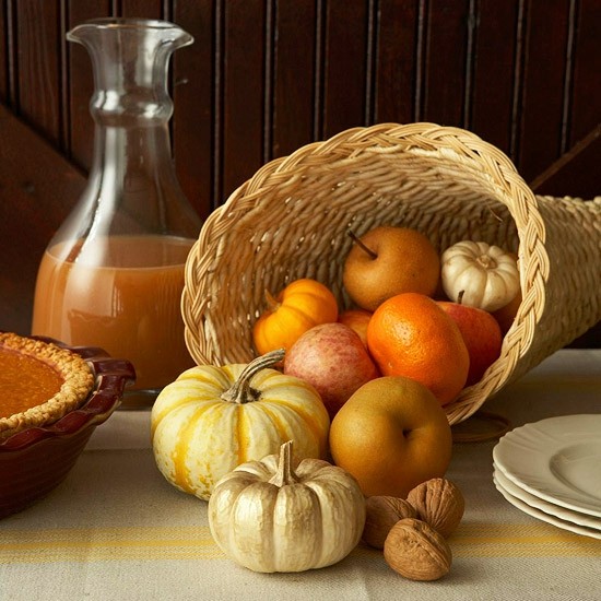 decoration table basket fruits