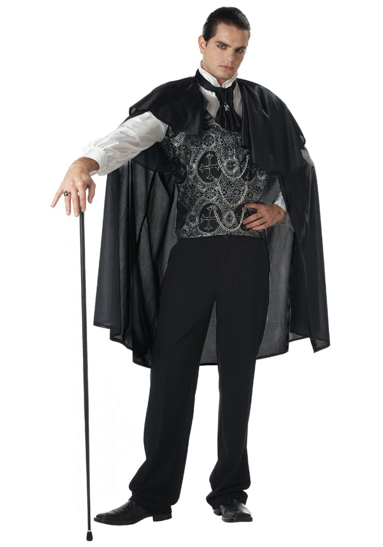 vampire male Halloween disguise