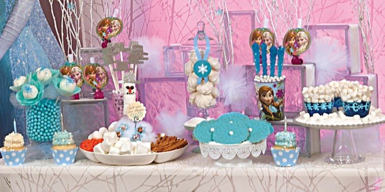 deco birthday snow queen turquoise pink table