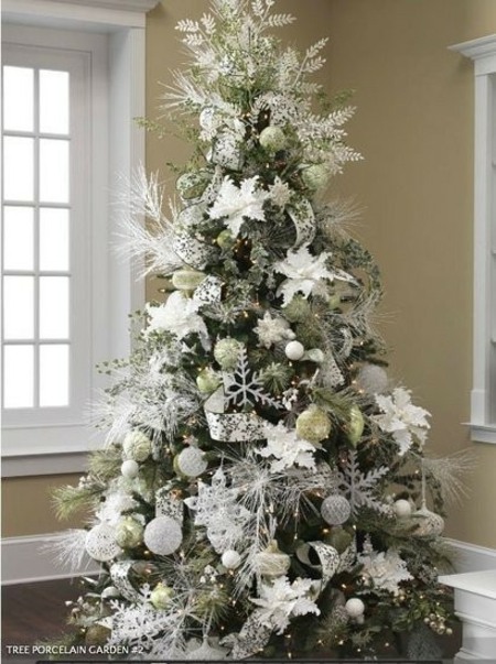 deco christmas tree silver white