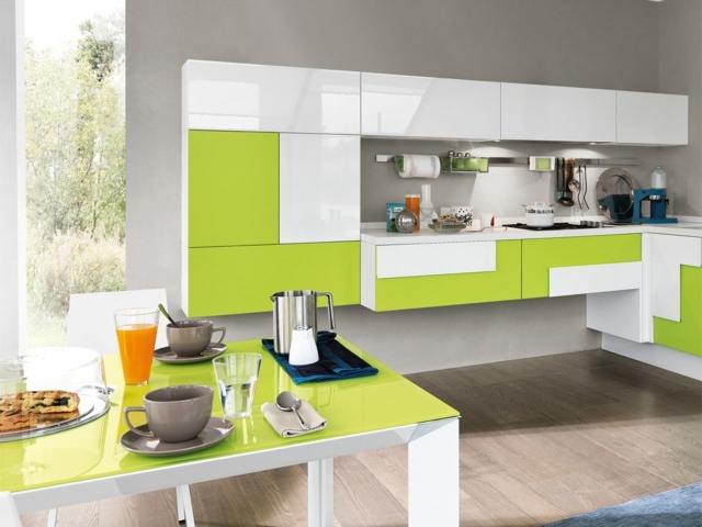 green white kitchen deco