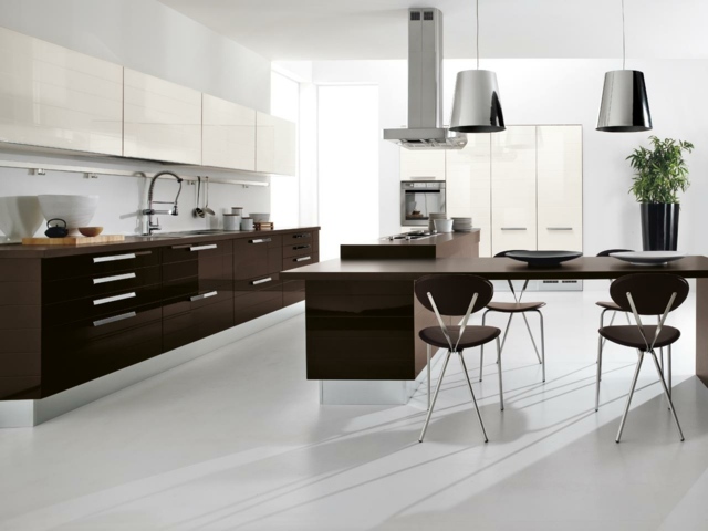 dark wood kitchen deco