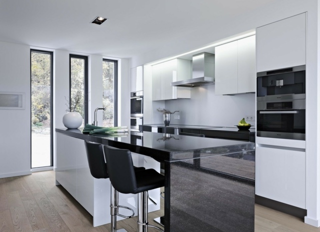 deco kitchen black white