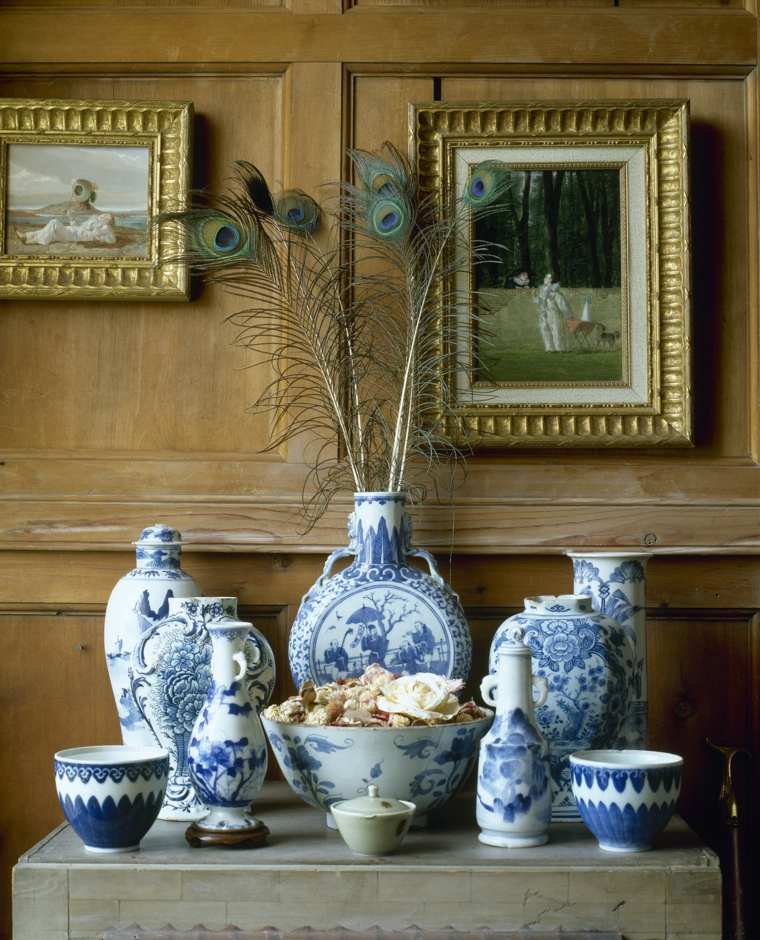 interior design English style feathers peacock