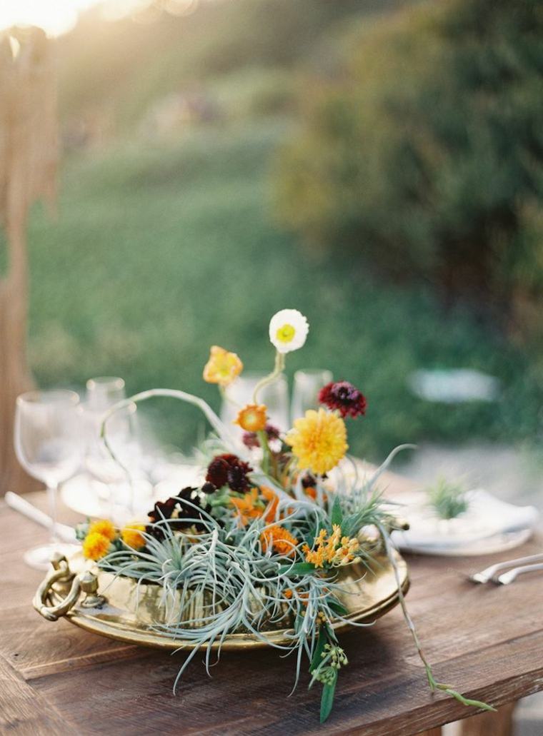 dekor bord blomster sammensetning