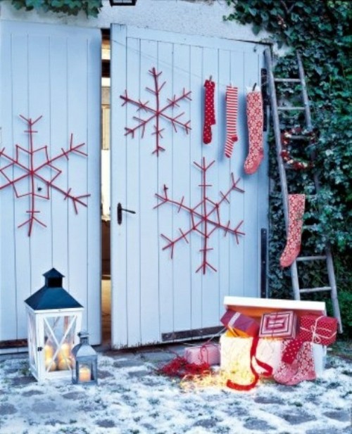 outdoor deco Scandinavian Christmas