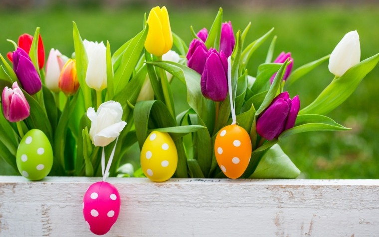 deco flowers for Easter table idea