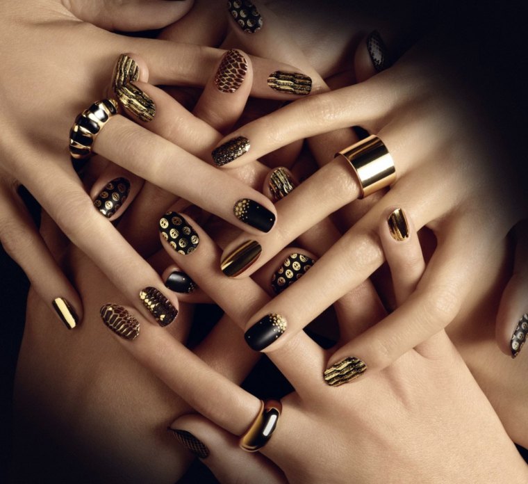 deco nail gel black golden idea design trend beauty