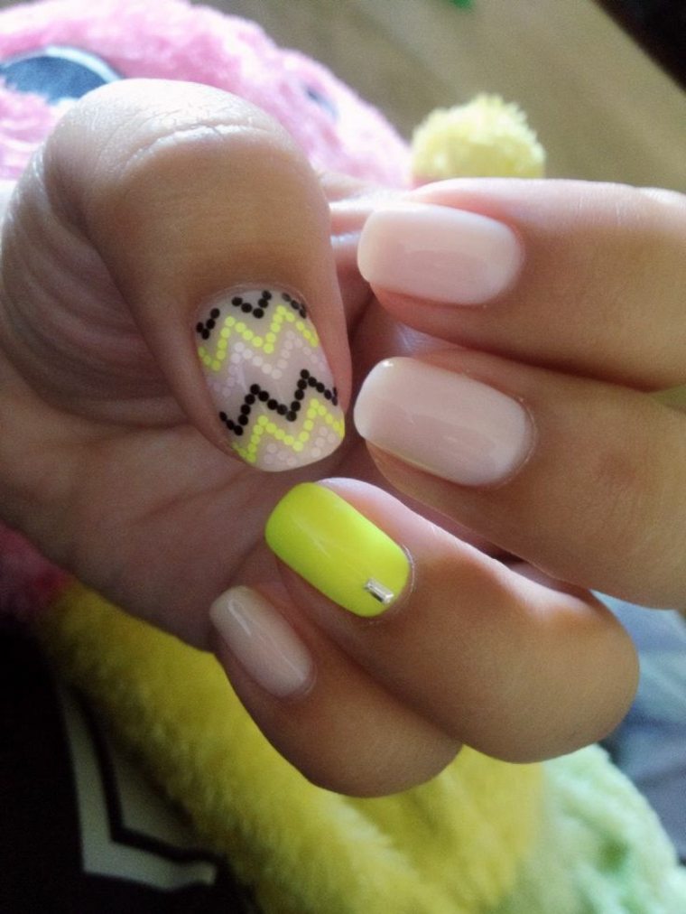 decorative nail nails idea varnish pink yellow drawing