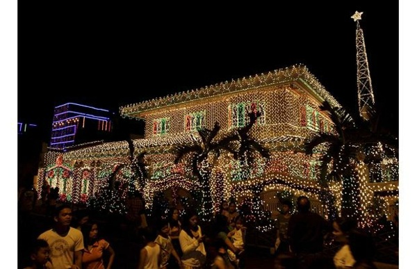 deco light garlands house Filipina