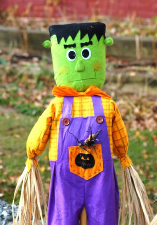 deco halloween scarecrow