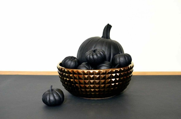 black pumpkins halloween