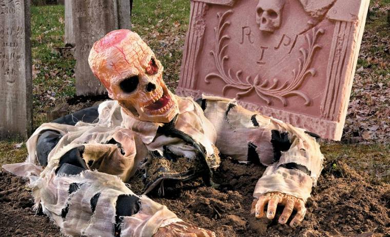 deco halloween cheap garden-dead-alive-outgoing