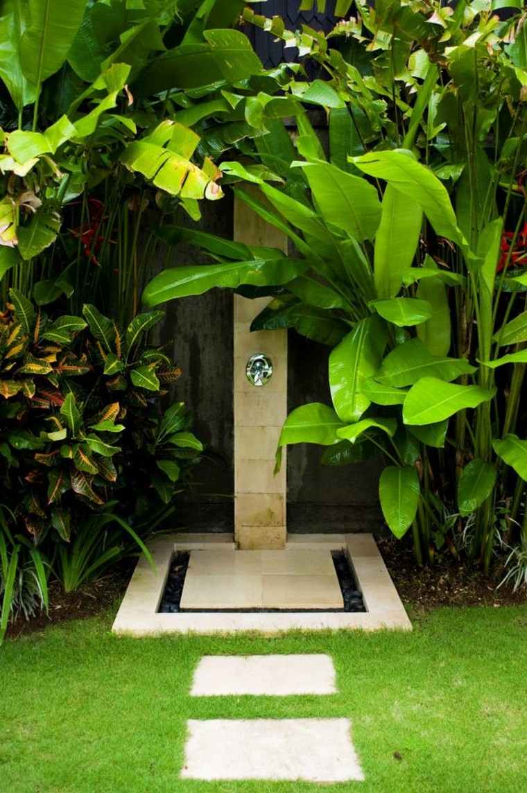 deco-idea-shower-outdoor-garden-villa-Bugis