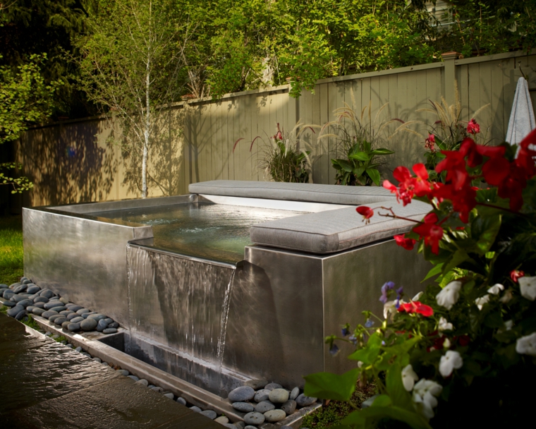 deco modern garden jacuzzi