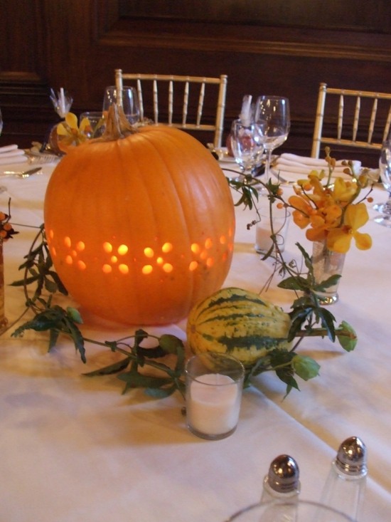 bright deco table autumn