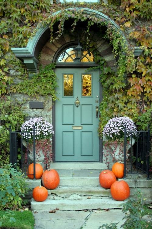 deco steps with pumpkins