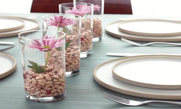 wedding decor to do the same center-table-beans-flowers