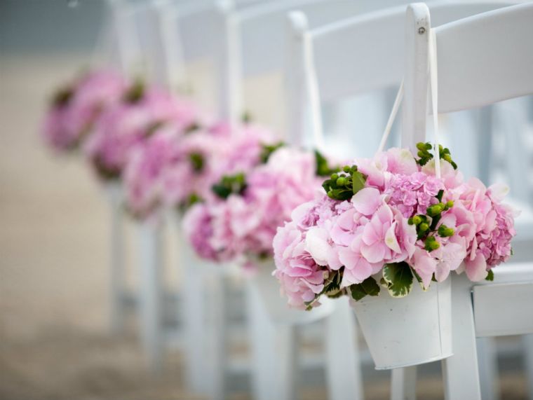 deco-marriage-romantic-flower-ceremony-outside-idee-colored pastel