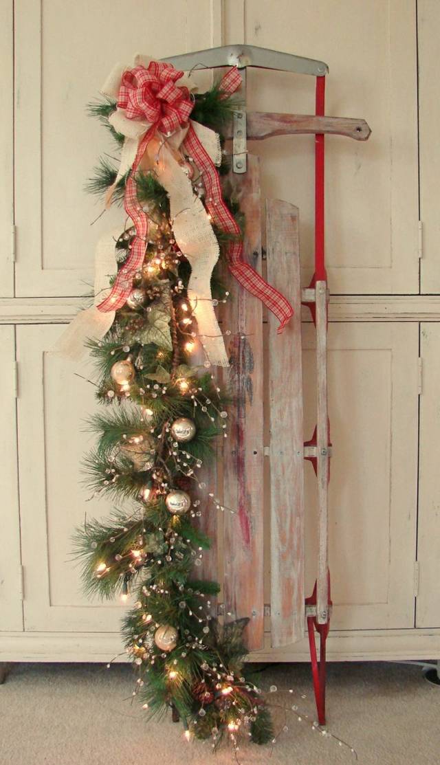 sledge wood christmas santa deco idea rumah reben cahaya garland