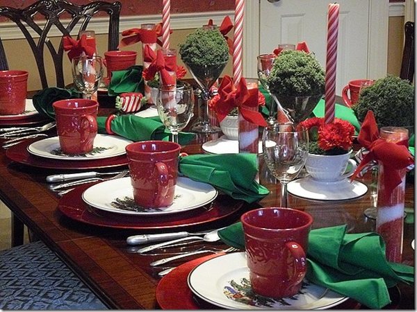 christmas decoration of table style traditional colors