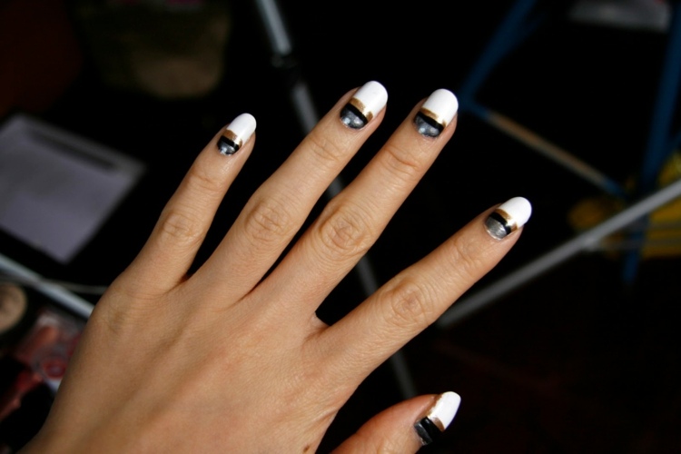 deco nails autumn gray black white