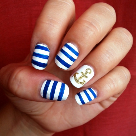 deco white blue nails