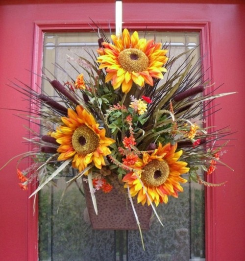 deco door flowers autumn