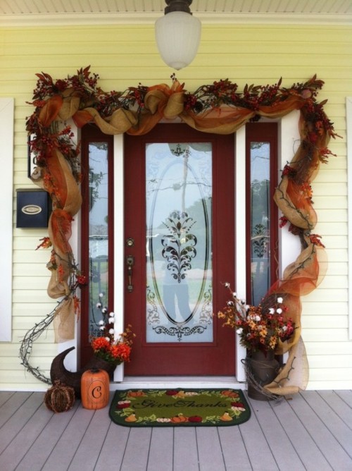 deco door veils flowers