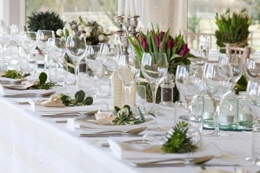 spring wedding table deco