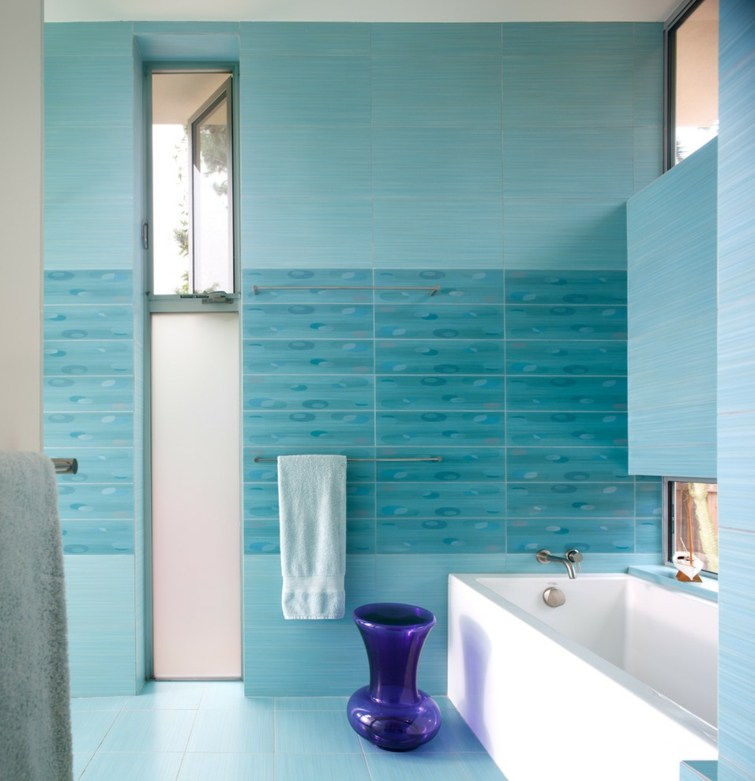 blue bathroom deco blue