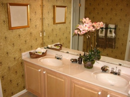 flower bathroom decor