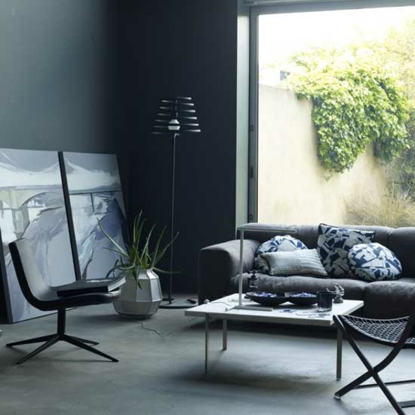 dark gray modern living room deco