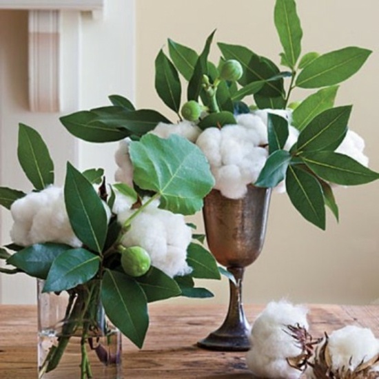 deco winter flowers table