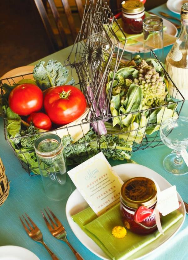 deco table idea vegetables