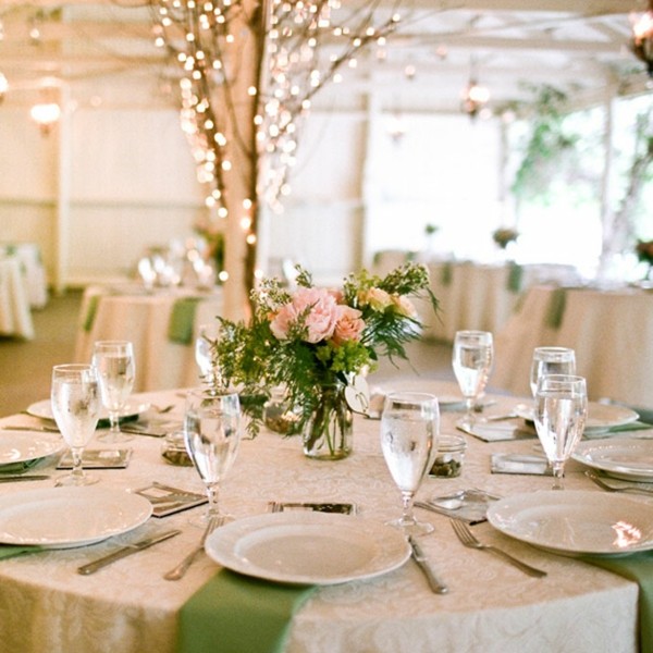 deco spring wedding table