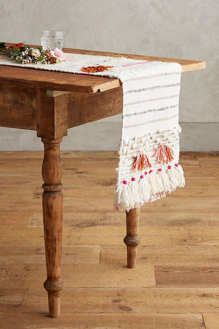 deco-table-marriage-red-and-white-way-of-table-bohemian-chic