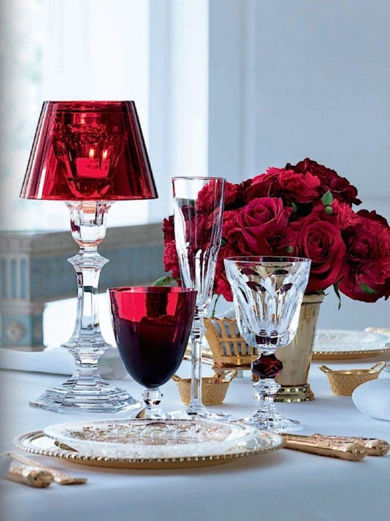 deco-table-marriage-red-and-white-idee center-table-cirstal