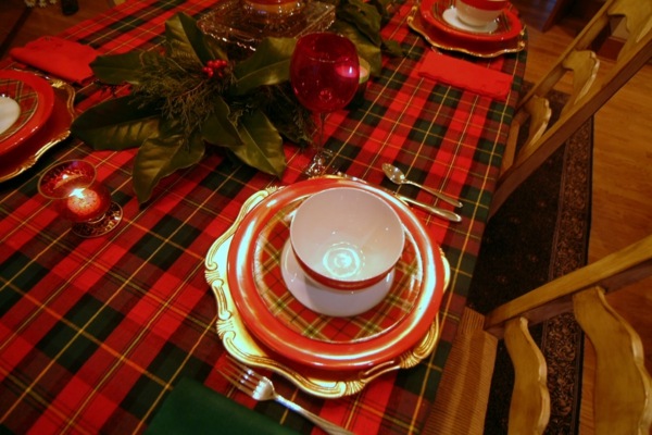 Christmas table decor Scottish style