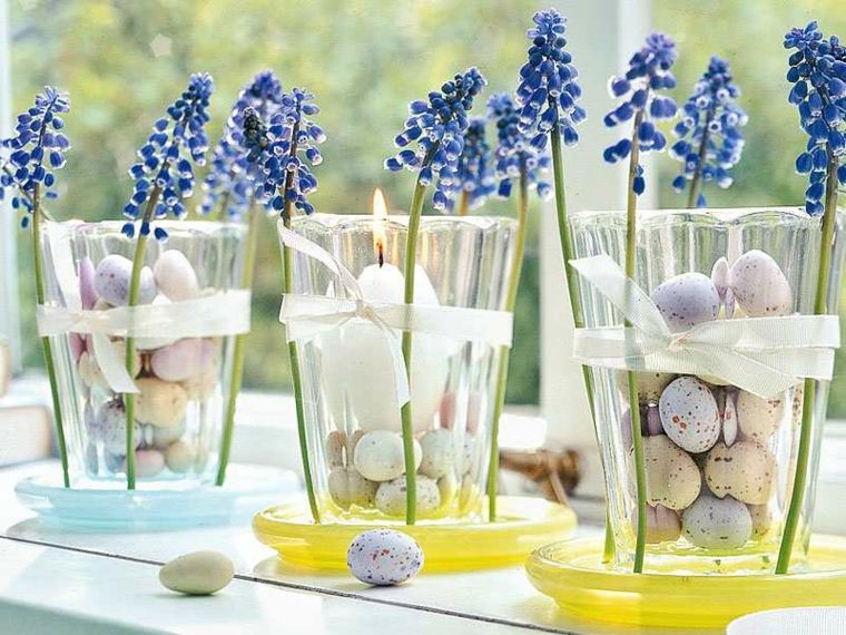 table decoration idea flowers candle eggs