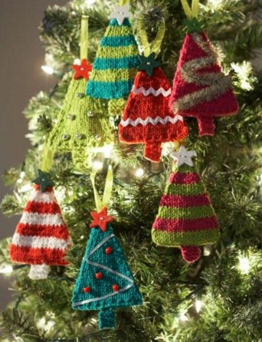 Christmas tree knitted deco