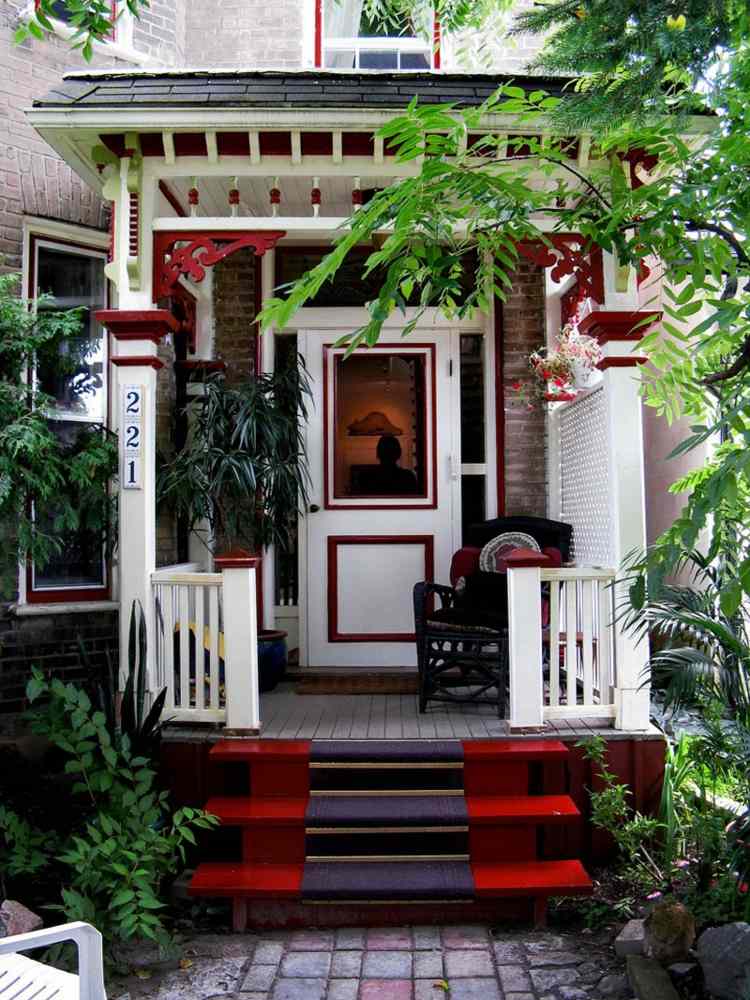 deco veranda small red white